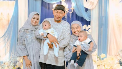 7 Potret Kenangan Mpok Alpa Bersama Suami dan 4 Anak