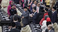 Presiden Prabowo Subianto dan Wakil Presiden Gibran Rakabuming Raka menghadiri sidang tahunan MPR di gedung Nusantara Kompleks Parlemen, Jakarta, Jumat (15/8/2025).  