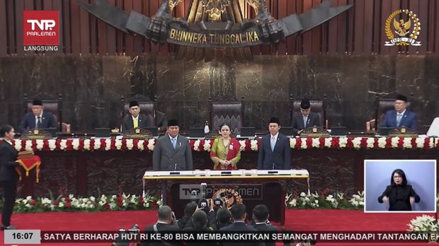 Presiden Prabowo Subianto menandatangani RUU APBN Tahun Anggaran 2026 dan Nota Keuangan di Gedung MPR/DPR RI, Jakarta, Jumat (15/8/2025). Presiden Prabowo Subianto menandatangani RUU APBN Tahun Anggaran 2026 dan Nota Keuangan di Gedung MPR/DPR RI, Jakarta, Jumat (15/8/2025). (Tangkapan Layar Youtube/DPR RI)