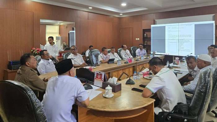 Rapat koordinasi pembangunan SMA di Pulau Gabe, Halteng. Dokumen Istimewa