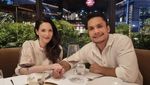 Romantisnya Randy Pangalila Ajak Istri Makan di Resto hingga Cicip Jamu