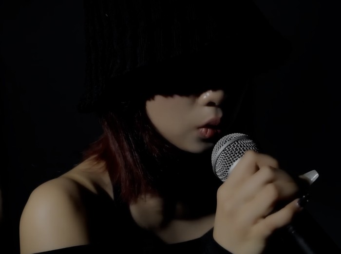 Wajah DInda, member baru Secret Number asal Indonesia, masih disembunyikan.