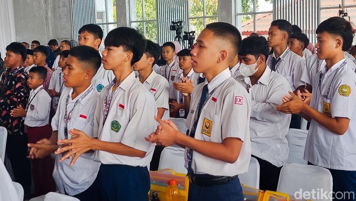 Siswa Sekolah Rakyat Terintegrasi di Dinsos Jabar Jalani MPLS Hari Pertama
