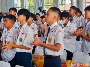 Kesan Abdul Rozak Jalani Hari Pertama Sekolah Rakyat di Cimahi