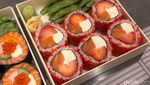 Unik! Sushi Jumbo Diisi Strawberry Jepang dan Mangga Arum Manis