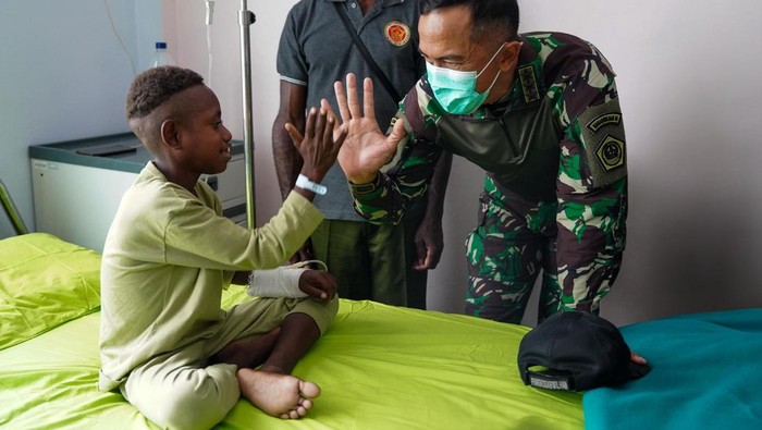 Komando Gabungan Wilayah Pertahanan (Kogabwilhan) III menggelar bakti sosial operasi bibir sumbing gratis bagi anak-anak di pelosok Papua dalam rangka HUT ke-6 satuan tersebut. Anak-anak peserta berasal dari daerah terpencil seperti Batas Batu, Nabire, dan Keerom.