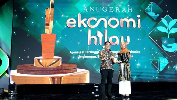 Toyota raih penghargaan dari detikcom.