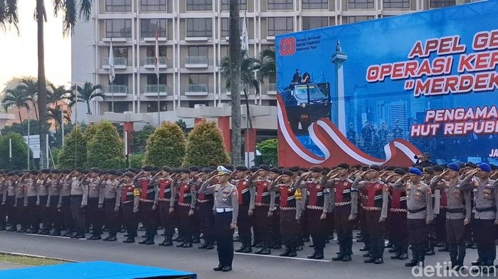 Apel gelar pasukan Operasi Merdeka Jaya 2025 di kawasan GBK Jakarta, Sabtu (16/8/2025).