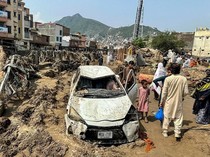 Warga Mengira Kiamat Saat Banjir-Longsor Tewaskan 321 Orang di Pakistan