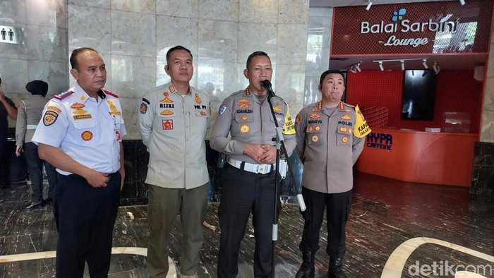 Dirlantas Polda Metro Jaya Kombes Komarudin usia kegiatan Tactical Floor Game (TFG) di Balai Sarbini Jakarta, Sabtu (16/8/2025).