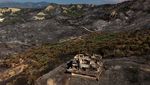 Foto Udara Ungkap Luasnya Kerusakan Kebakaran Hutan di Patras Yunani
