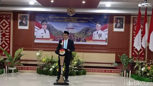 Pidato pembangunan jelang HUT RI oleh Gubernur Melki Laka Lena dan Wakil Gubernur NTT, Johni Asadoma, Sabtu (16/8/2025).