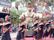 Potret Karnaval HUT RI di Kaliabu Magelang, Ada Ogoh-ogoh Gatotkaca