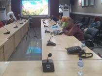 Keluarga Korban KMP Tunu Pratama Jaya Tuntut Kepastian Manifes