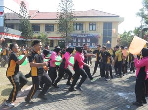 Serunya Lomba Tradisional di Polres Mojokerto Sambut HUT Kemerdekaan RI