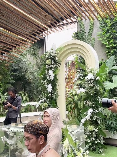 Konsep dekorasi pernikahan ramah lingkungan, minim sampah dan bisa menjadi inspirasi bagi calon pengantin.