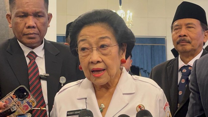 Megawati usai pengukuhan Paskibraka 2025 di Istana Negara, Jakarta.
