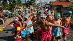 Meriah! Ribuan Warga Garut Ramaikan Karnaval Kemerdekaan di Banjarsari