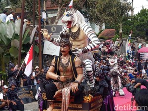 Ada Karnaval di Sawitan Magelang, Ini Rekayasa Lalin ke Candi Borobudur