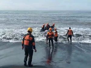 Ini Upaya Pencarian Nelayan Jember Hilang Saat Melaut di Lumajang