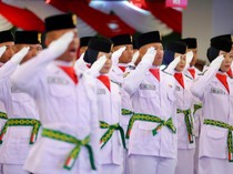 75 Anggota Paskibraka Banyuwangi Dikukuhkan, Bupati Ipuk Beri Pesan Khusus