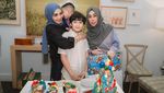Perayaan Sederhana Ultah Rafathar, Hadiah Mbak Lala hingga Outfit Gemas Lily