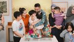 Perayaan Sederhana Ultah Rafathar, Hadiah Mbak Lala hingga Outfit Gemas Lily