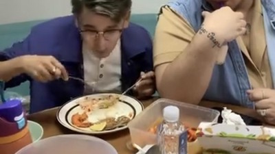 Ruben Onsu Makan Bareng Ivan Gunawan sampai ke Malaysia