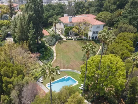 Rumah Angelina Jolie yang kabarnya mau dijual