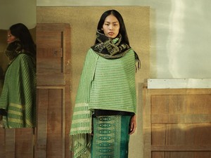 Inspirasi Busana Wastra untuk Upacara 17 Agustus ala Sapto Djojokartiko