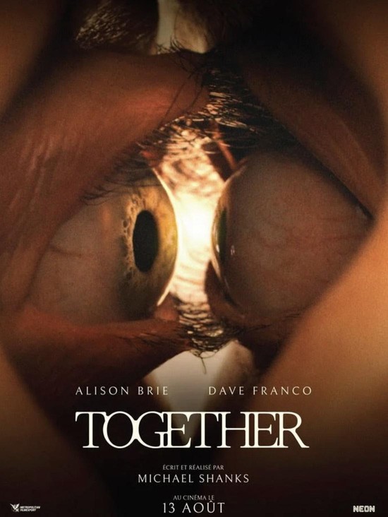 Cuplikan adegan film Together (2025).