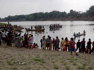 Tragedi Perahu Terbalik di Bengawan Solo Tewaskan 10 Orang
