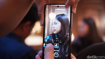 Vivo V60 menyediakan ZEISS Style Bokeh. Foto: Adi Fida Rahman/detikINET
