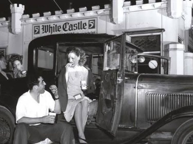 Begini Potret Restoran Cepat Saji Pertama di Dunia yang Ada Sejak 1921!