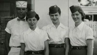 Saat Perang Dunia II, White Castle mulai mempekerjakan wanita karena banyak pria muda direkrut militer. Kehadiran restoran ini pun membuka peluang baru bagi tenaga kerja perempuan. Foto: White Castle Archive