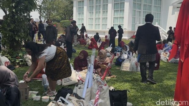 Acara pesta rakyat bagi masyarakat yang menjadi tamu undangan upacara HUT ke-80 RI digelar di Istana Kepresidenan, Jakarta. (Firda/detikcom).