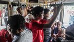 Asyik! Naik TJ, LRT, MRT, dan KRL Cuma Rp 80 hingga Besok