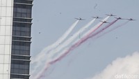 Atraksi flypass berlangsung sekitar 10 menit.