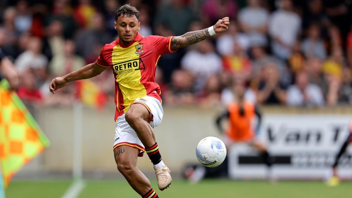 Dean James tak maksimal saat Go Ahead Eagles disikat Sparta Rotterdam dengan skor 0-3. (Getty Images/Soccrates Images)