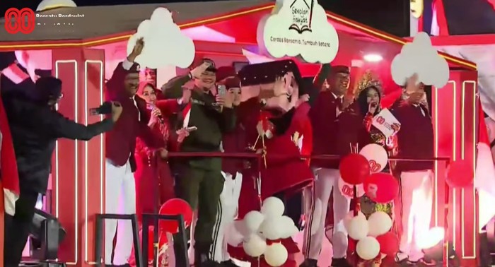 Karnaval HUT ke-80 RI di Monas (dok. YouTube Setpres)