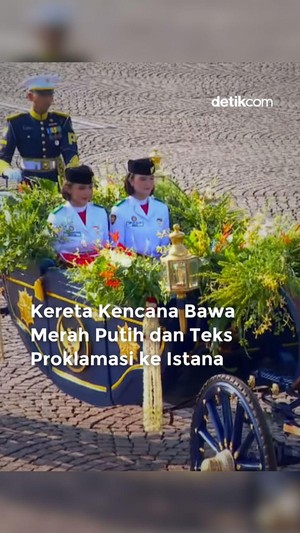 Video: Kereta Kencana Bawa Merah Putih dan Teks Proklamasi ke Istana