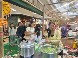 Jajan Klepon Gianyar Legendaris di Festival Kampoeng Legenda