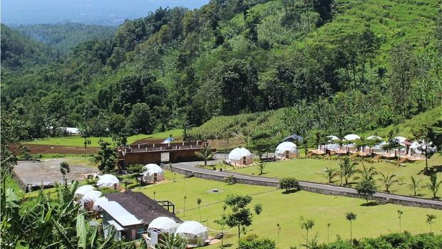 Lokasi wisata keluarga di Lereng Gunung Kawi