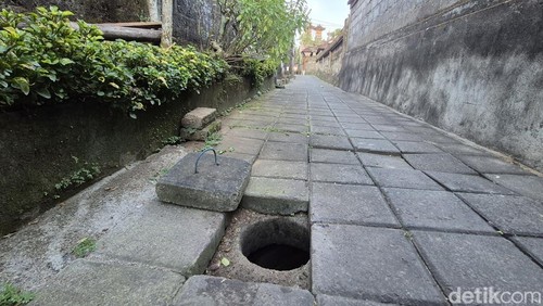 Lubang biopori teba modern di Desa Adat Cemenggaon, Kecamatan Sukawati, Gianyar, Bali. (Foto: Ni Komang Ayu Leona Wirawan/detikBali)
