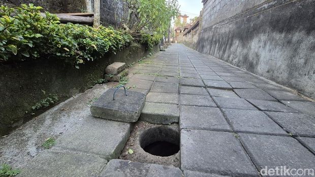 Lubang biopori teba modern di Desa Adat Cemenggaon, Kecamatan Sukawati, Gianyar, Bali. (Foto: Ni Komang Ayu Leona Wirawan/detikBali)
