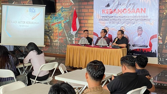Dialog kebangsaan digelar FKPT, Forum Kerukunan Umat Beragama (FKUB) Sulbar dan Ikatan Muhammadiyah (IMM) Mamuju di Aflah Hotel Mamuju, Sabtu (16/8/2025).