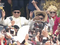 Video: Momen Prabowo Joget Tabola Bale Bareng Warga di Istana