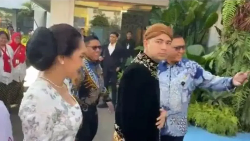 Video: Raffi Ahmad Didampingi Nagita Hadiri Upacara HUT ke-80 RI di Istana