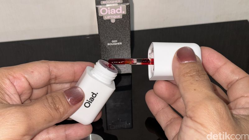 Review OIAD Liptique Lip Stain