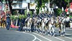 Potret Kereta Kencana Garuda Prabayaksa Bawa Bendera Dikawal 145 Pasukan Kuda